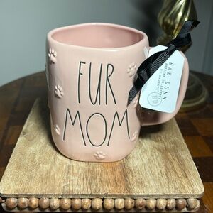 Rae Dunn Fur Mom coffee/tea mug